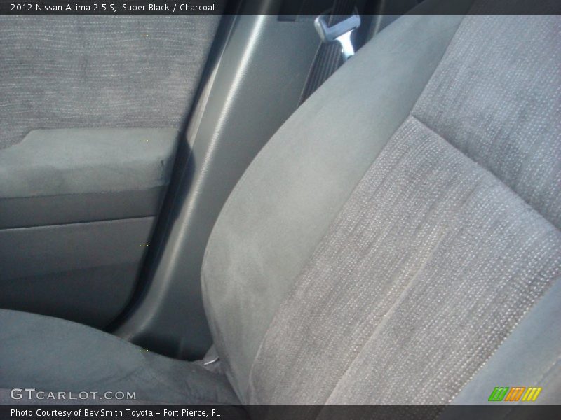 Super Black / Charcoal 2012 Nissan Altima 2.5 S