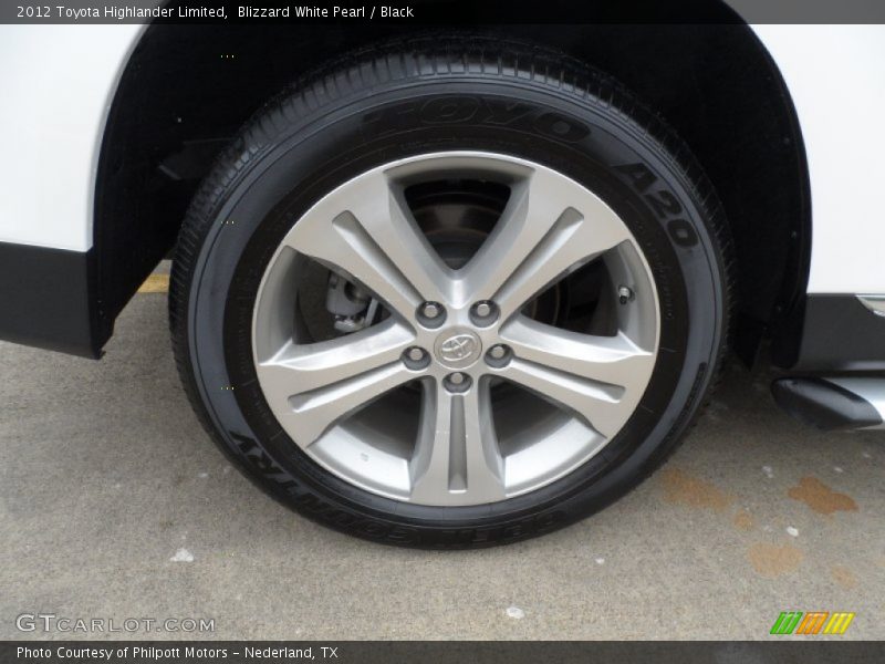 Blizzard White Pearl / Black 2012 Toyota Highlander Limited