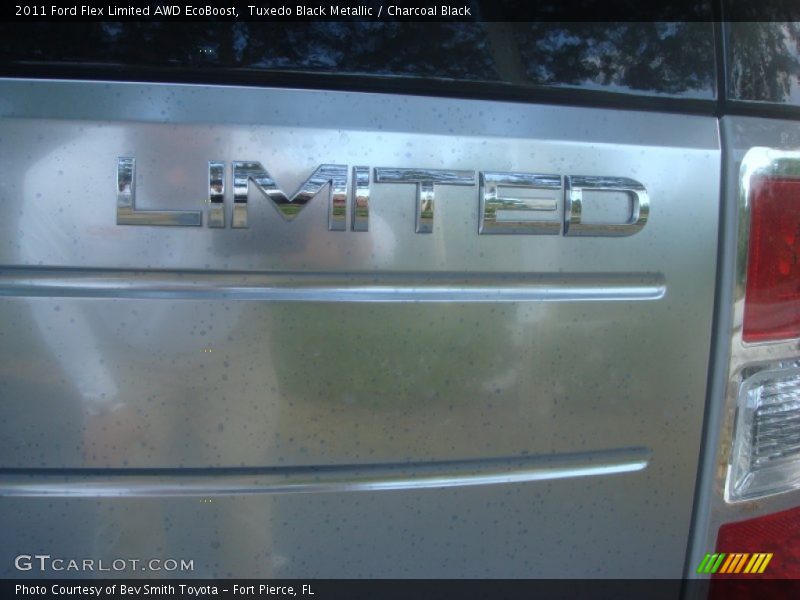 Tuxedo Black Metallic / Charcoal Black 2011 Ford Flex Limited AWD EcoBoost