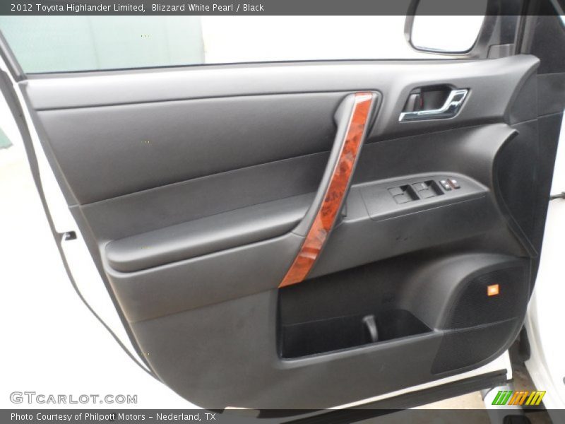 Blizzard White Pearl / Black 2012 Toyota Highlander Limited