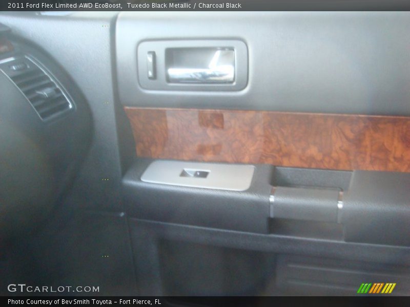 Tuxedo Black Metallic / Charcoal Black 2011 Ford Flex Limited AWD EcoBoost