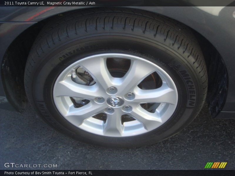 Magnetic Gray Metallic / Ash 2011 Toyota Camry LE