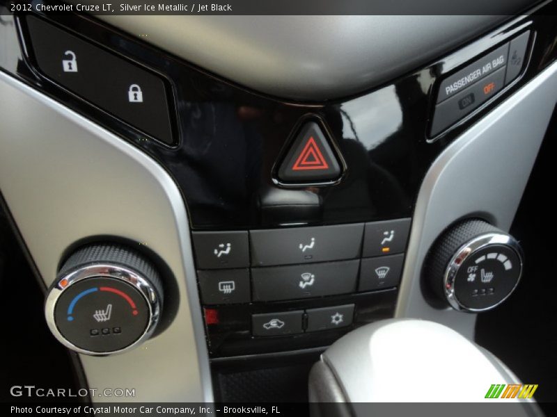 Silver Ice Metallic / Jet Black 2012 Chevrolet Cruze LT