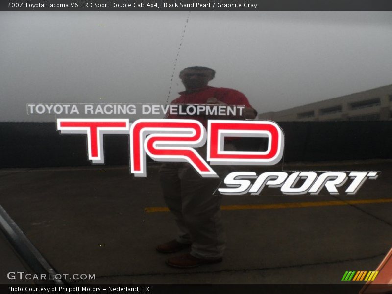  2007 Tacoma V6 TRD Sport Double Cab 4x4 Logo