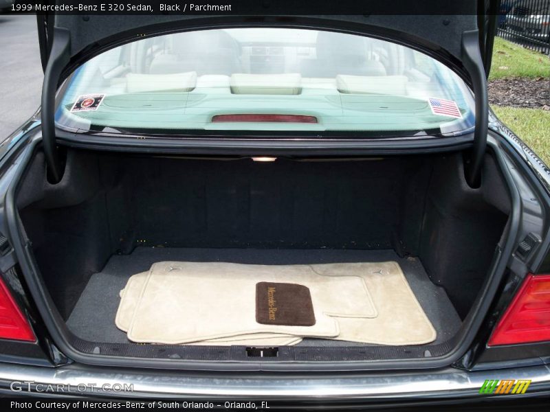 Black / Parchment 1999 Mercedes-Benz E 320 Sedan