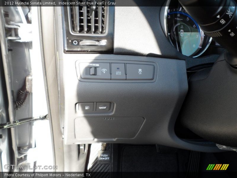 Iridescent Silver Blue Pearl / Gray 2012 Hyundai Sonata Limited