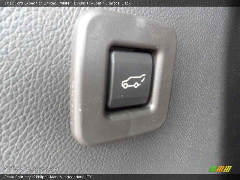 White Platinum Tri-Coat / Charcoal Black 2012 Ford Expedition Limited