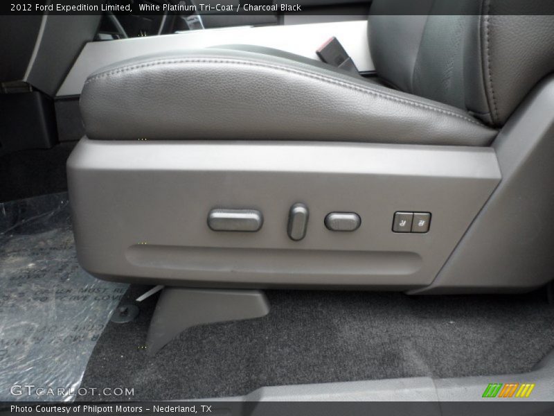 White Platinum Tri-Coat / Charcoal Black 2012 Ford Expedition Limited