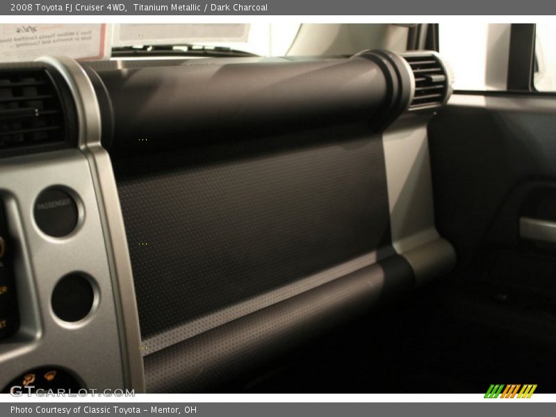 Titanium Metallic / Dark Charcoal 2008 Toyota FJ Cruiser 4WD