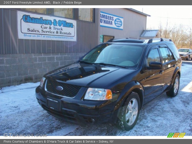 Black / Pebble Beige 2007 Ford Freestyle Limited AWD