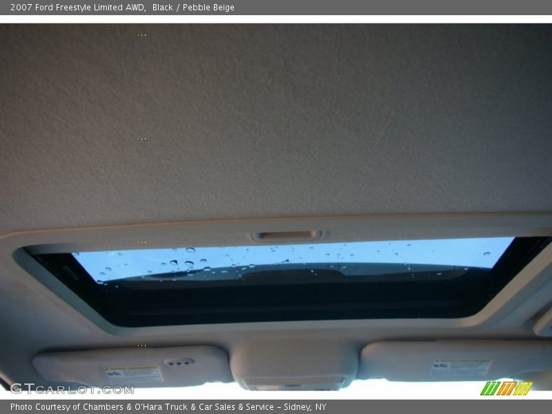 Black / Pebble Beige 2007 Ford Freestyle Limited AWD