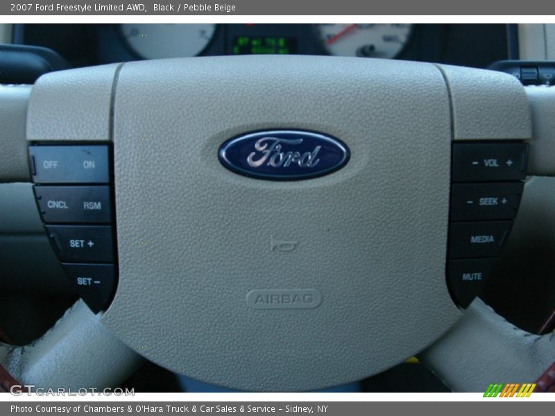 Black / Pebble Beige 2007 Ford Freestyle Limited AWD