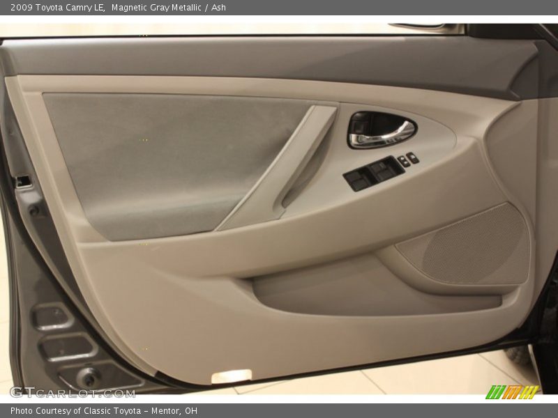 Magnetic Gray Metallic / Ash 2009 Toyota Camry LE
