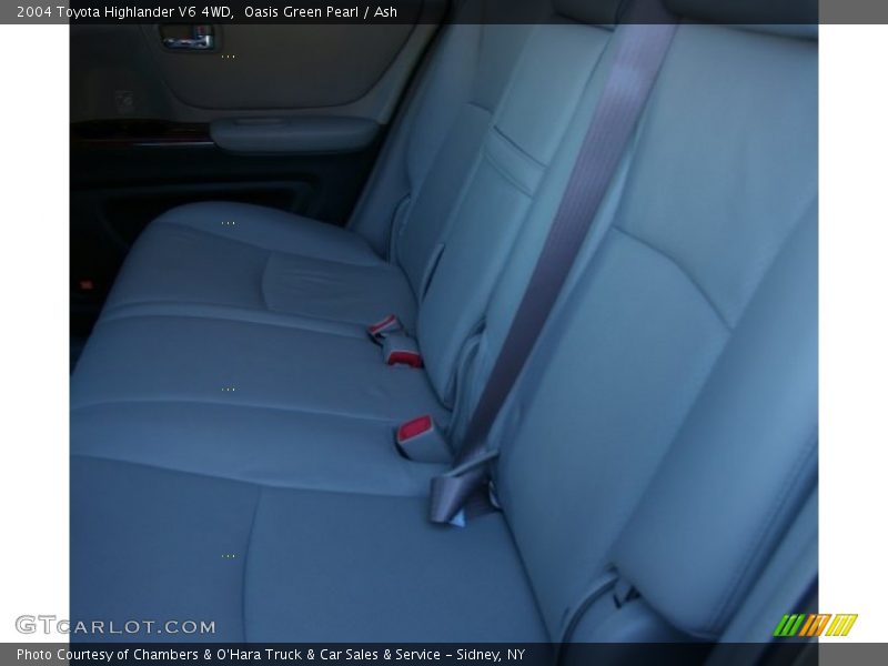 Oasis Green Pearl / Ash 2004 Toyota Highlander V6 4WD