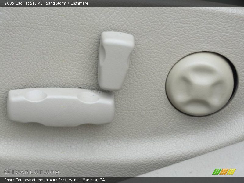 Sand Storm / Cashmere 2005 Cadillac STS V8