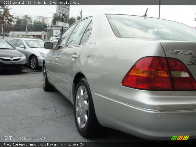 Millennium Silver Metallic / Ivory 2002 Lexus LS 430