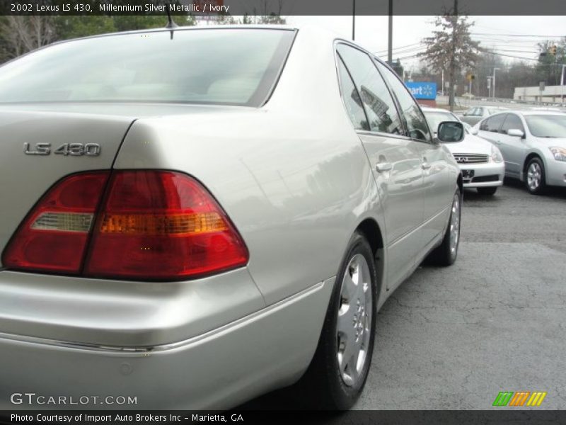 Millennium Silver Metallic / Ivory 2002 Lexus LS 430