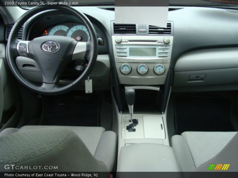 Super White / Ash 2009 Toyota Camry SE