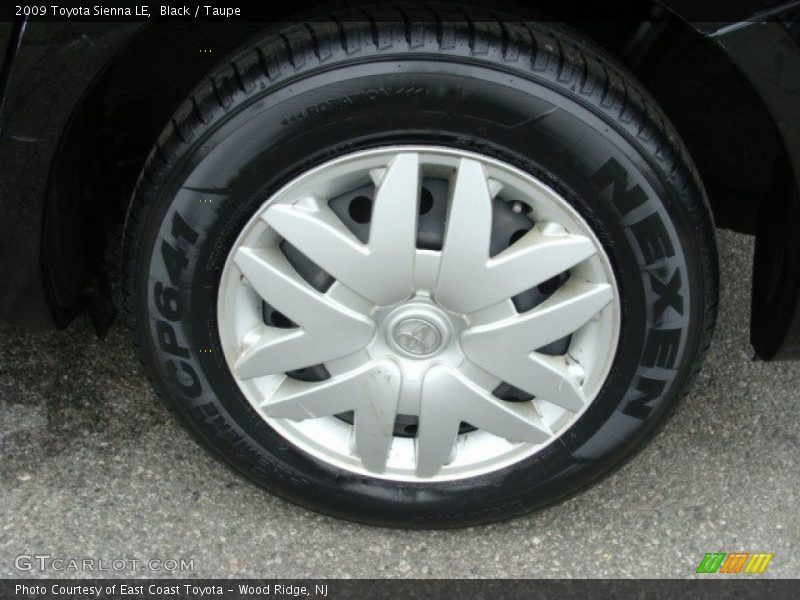 Black / Taupe 2009 Toyota Sienna LE