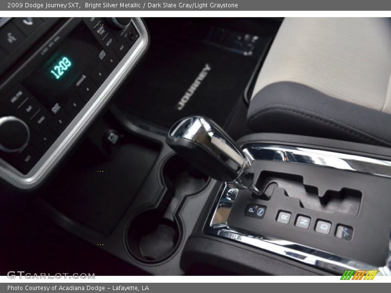 Bright Silver Metallic / Dark Slate Gray/Light Graystone 2009 Dodge Journey SXT