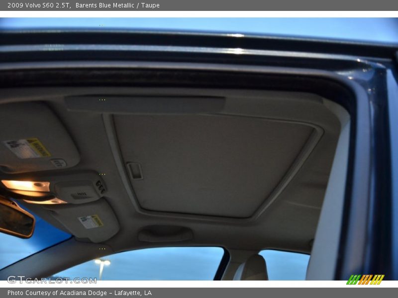 Barents Blue Metallic / Taupe 2009 Volvo S60 2.5T