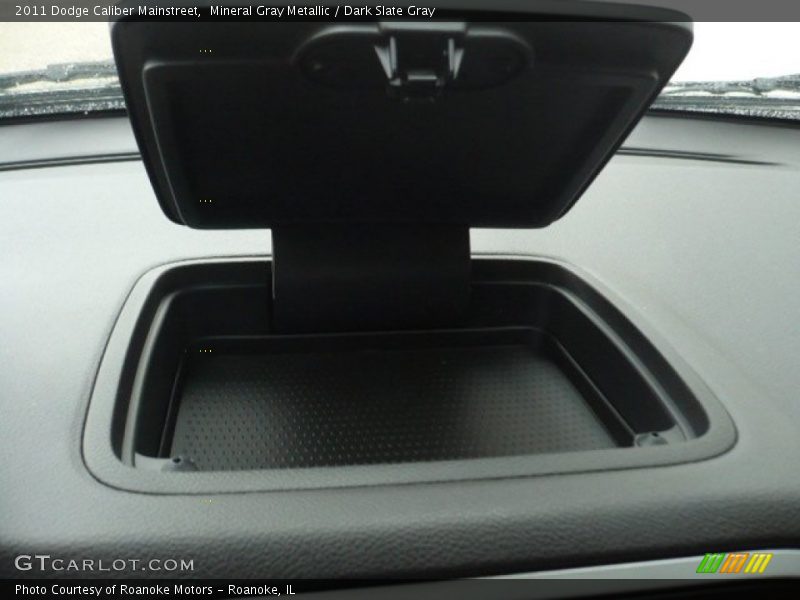 Mineral Gray Metallic / Dark Slate Gray 2011 Dodge Caliber Mainstreet