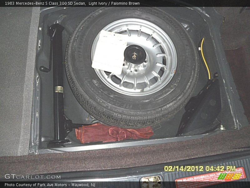 Light Ivory / Palomino Brown 1983 Mercedes-Benz S Class 300 SD Sedan