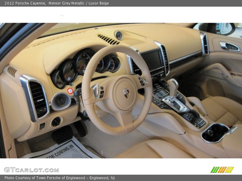 Meteor Grey Metallic / Luxor Beige 2012 Porsche Cayenne