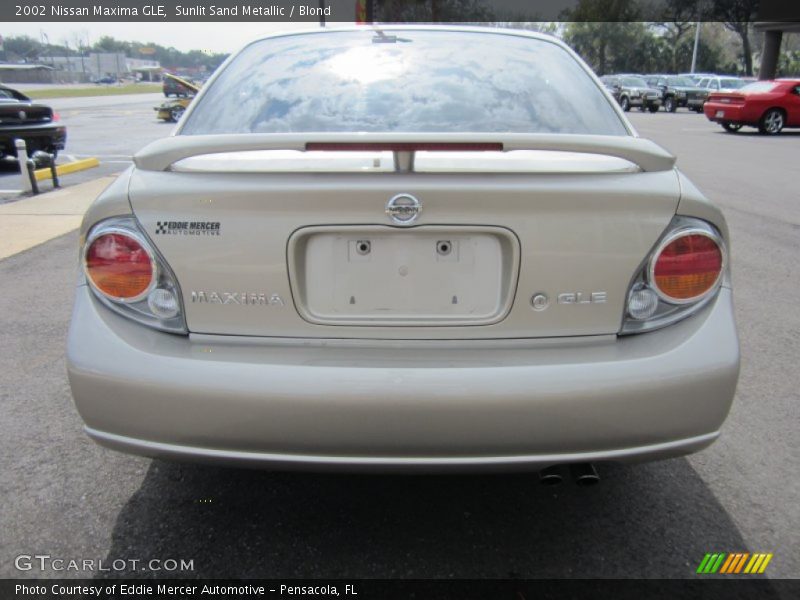 Sunlit Sand Metallic / Blond 2002 Nissan Maxima GLE
