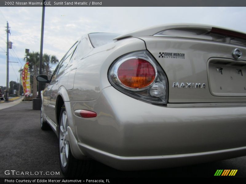 Sunlit Sand Metallic / Blond 2002 Nissan Maxima GLE