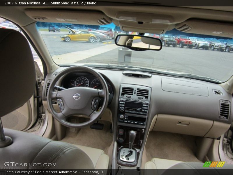 Sunlit Sand Metallic / Blond 2002 Nissan Maxima GLE