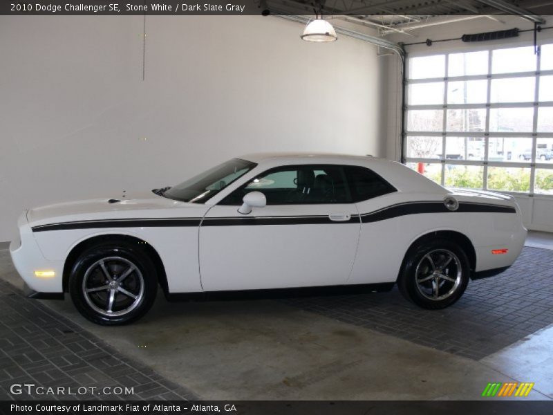 Stone White / Dark Slate Gray 2010 Dodge Challenger SE