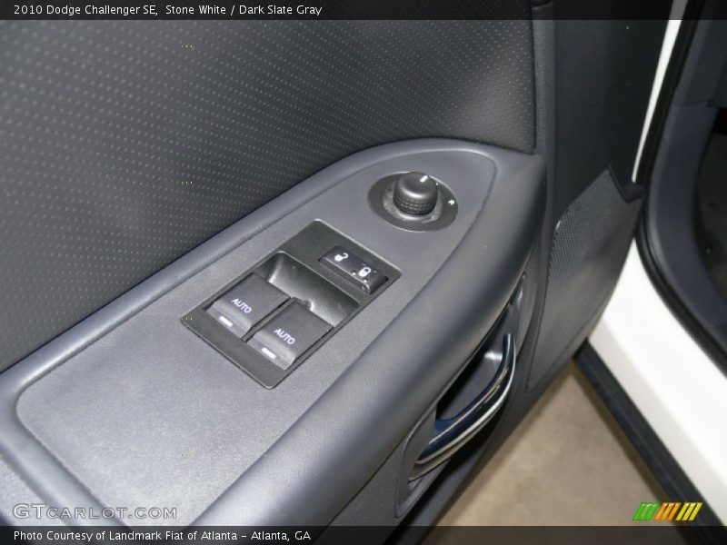 Stone White / Dark Slate Gray 2010 Dodge Challenger SE