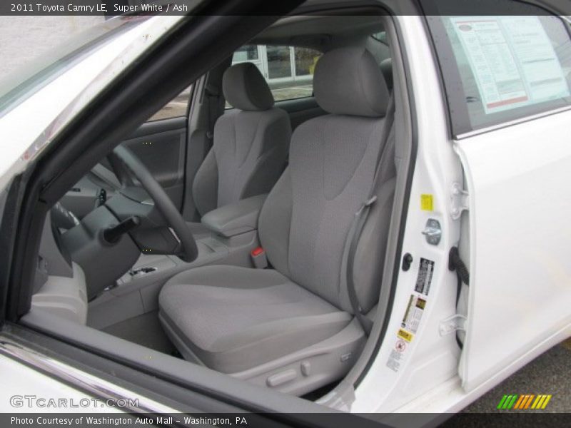 Super White / Ash 2011 Toyota Camry LE