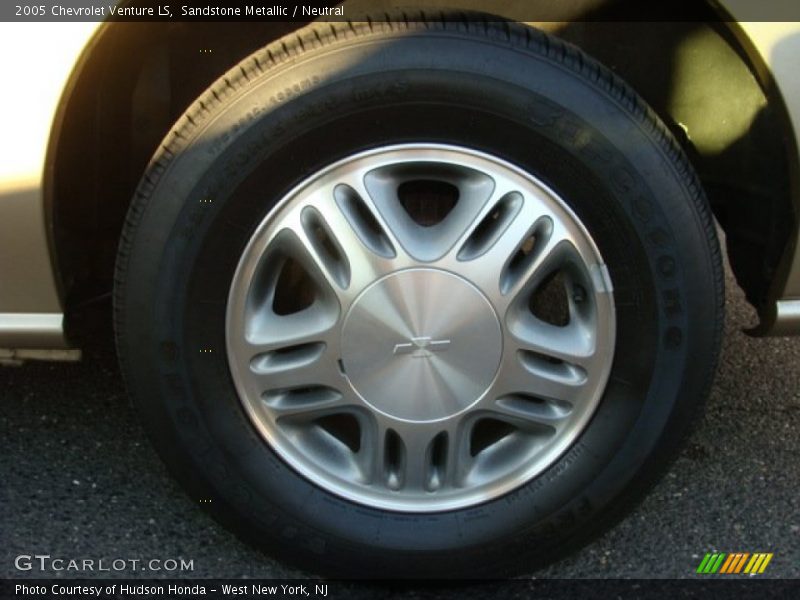 Sandstone Metallic / Neutral 2005 Chevrolet Venture LS