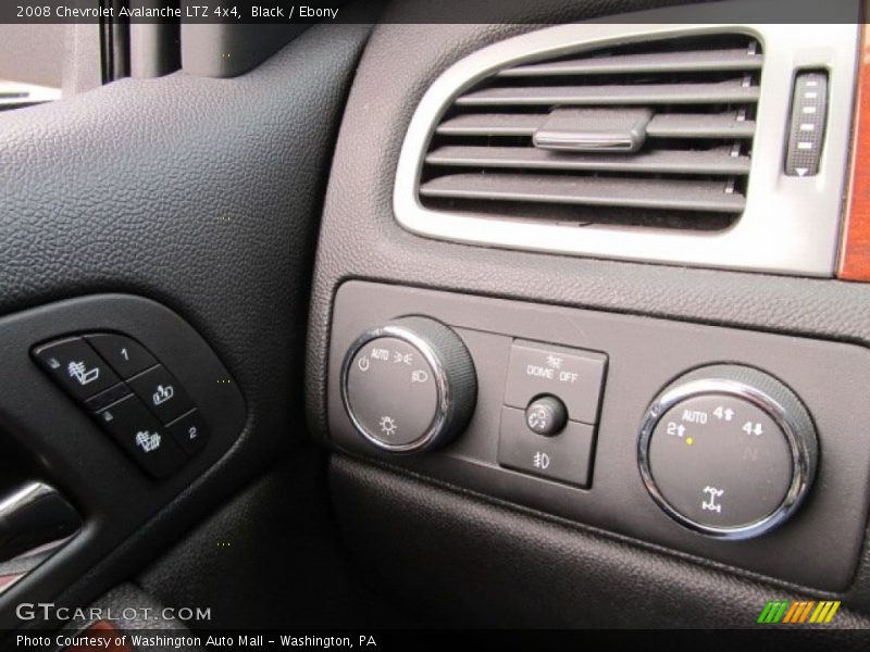 Black / Ebony 2008 Chevrolet Avalanche LTZ 4x4