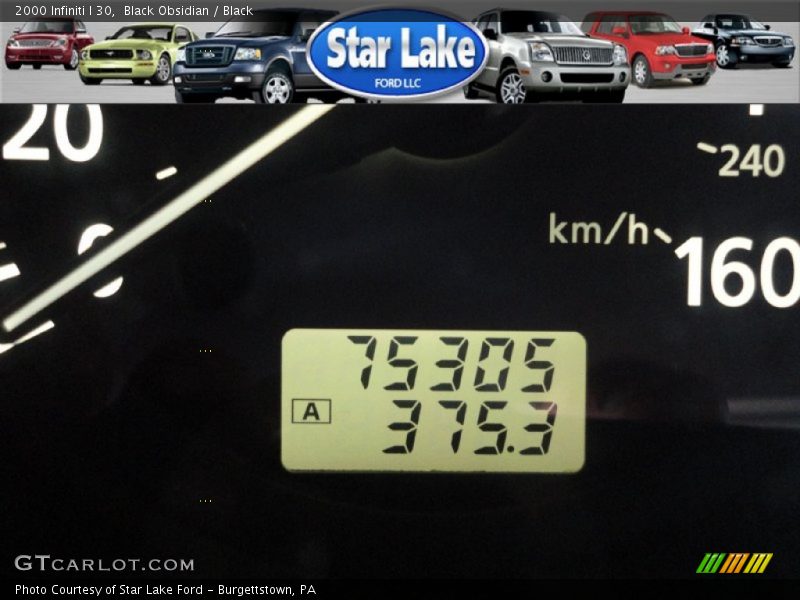 Black Obsidian / Black 2000 Infiniti I 30