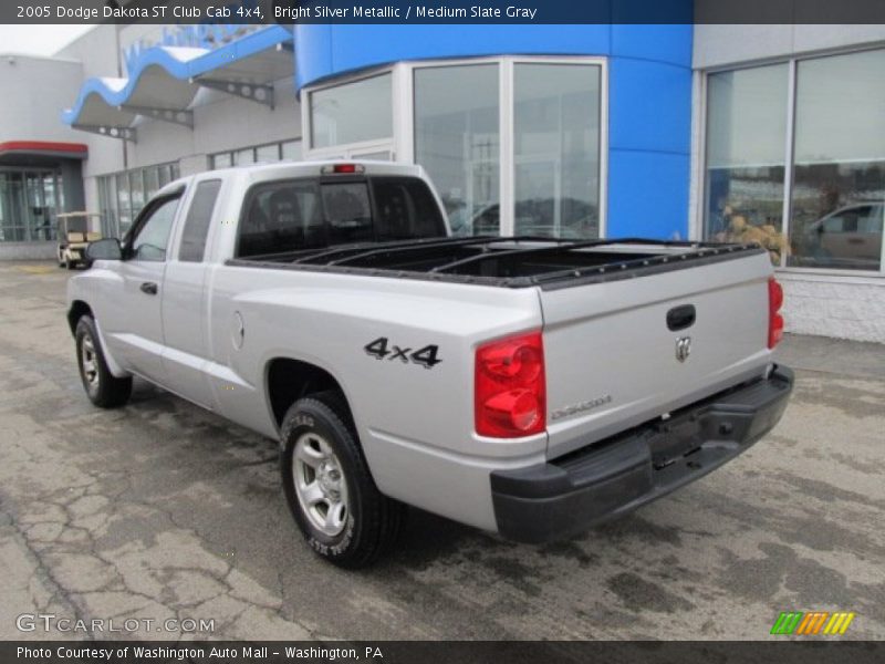 Bright Silver Metallic / Medium Slate Gray 2005 Dodge Dakota ST Club Cab 4x4
