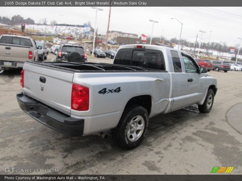 Bright Silver Metallic / Medium Slate Gray 2005 Dodge Dakota ST Club Cab 4x4