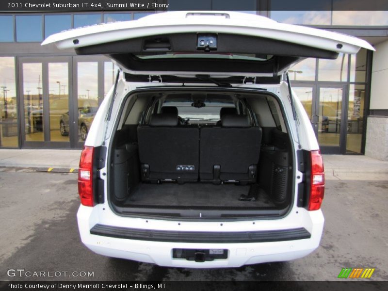 Summit White / Ebony 2011 Chevrolet Suburban LT 4x4