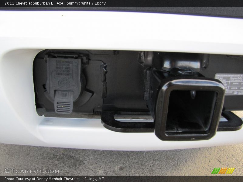 Summit White / Ebony 2011 Chevrolet Suburban LT 4x4