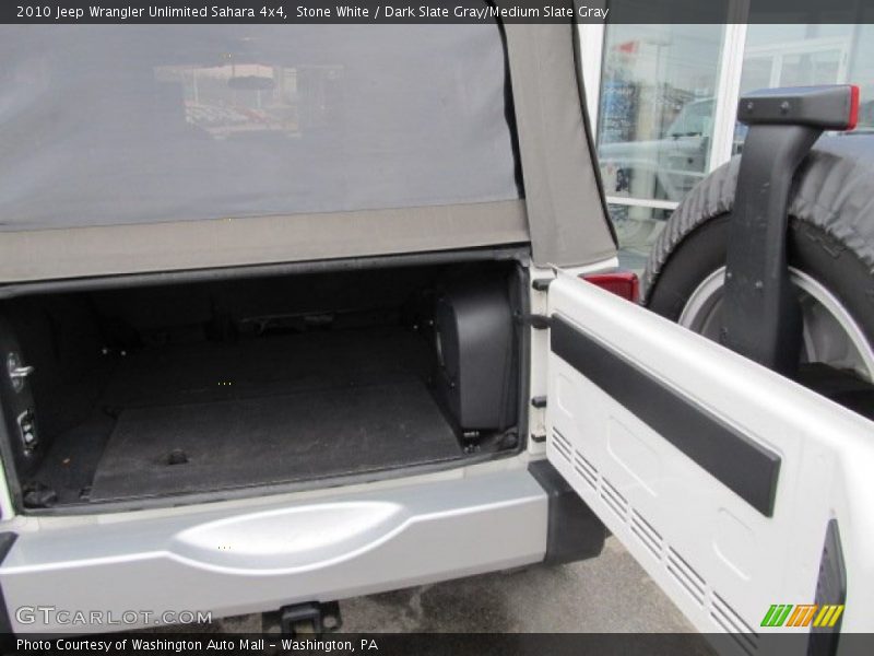 Stone White / Dark Slate Gray/Medium Slate Gray 2010 Jeep Wrangler Unlimited Sahara 4x4