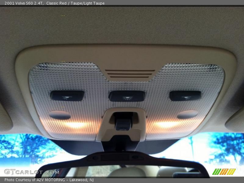 Classic Red / Taupe/Light Taupe 2001 Volvo S60 2.4T