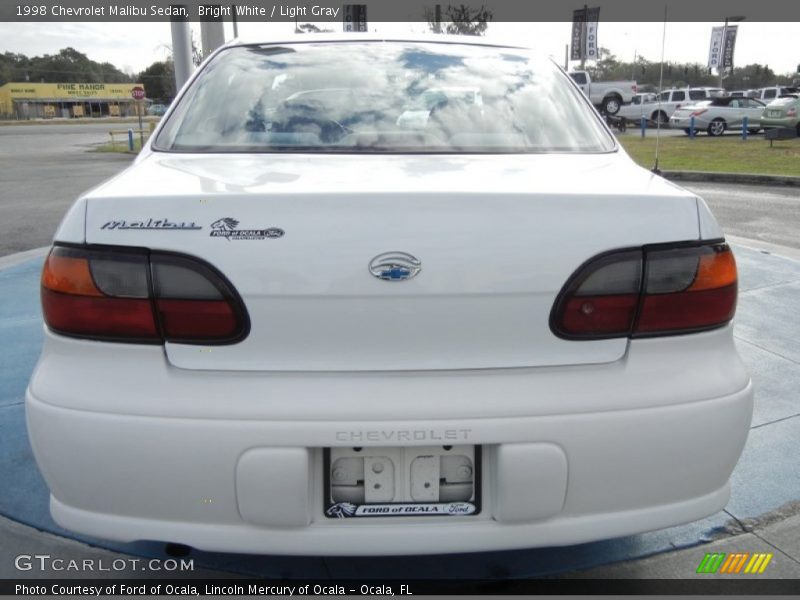 Bright White / Light Gray 1998 Chevrolet Malibu Sedan