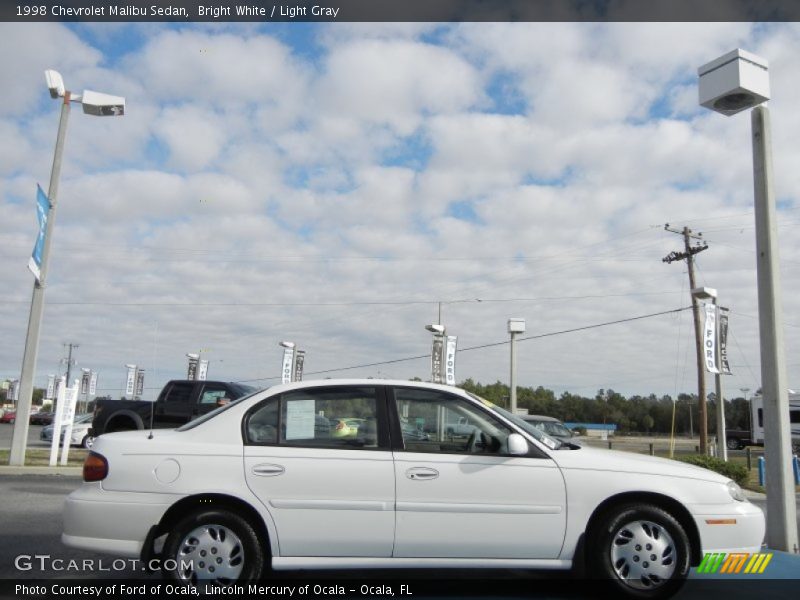 Bright White / Light Gray 1998 Chevrolet Malibu Sedan