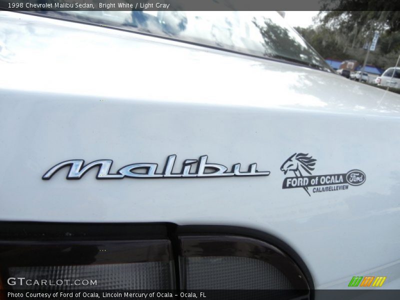 Bright White / Light Gray 1998 Chevrolet Malibu Sedan