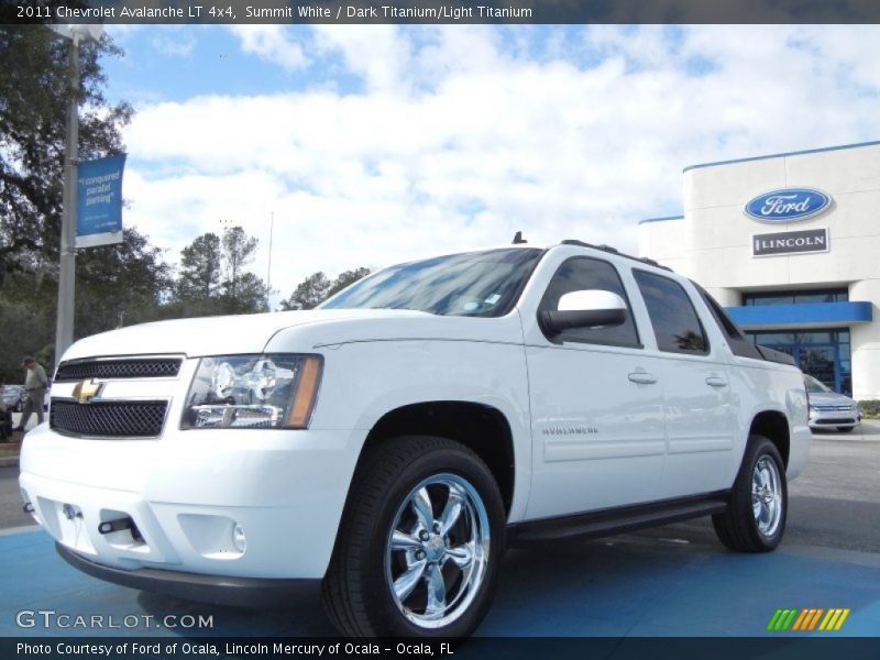 Summit White / Dark Titanium/Light Titanium 2011 Chevrolet Avalanche LT 4x4
