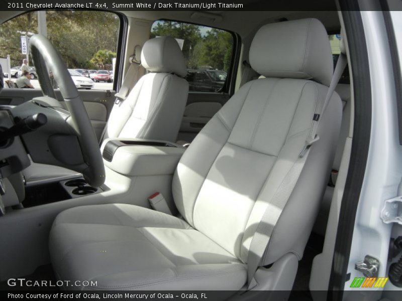 Summit White / Dark Titanium/Light Titanium 2011 Chevrolet Avalanche LT 4x4