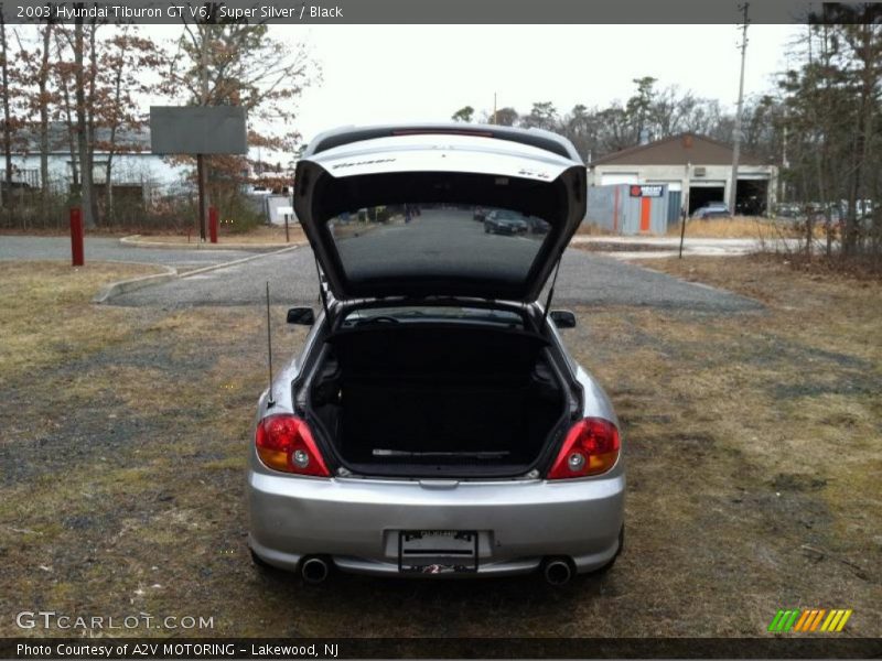 Super Silver / Black 2003 Hyundai Tiburon GT V6