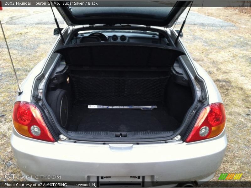 Super Silver / Black 2003 Hyundai Tiburon GT V6